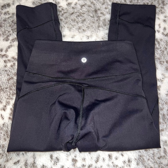 Lululemon leggings size 4! - Picture 2 of 5